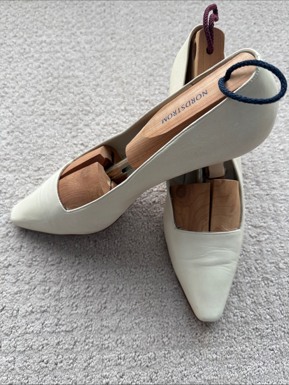 Vintage Donna Karen Cream Squared Toe Leather Short Heels
